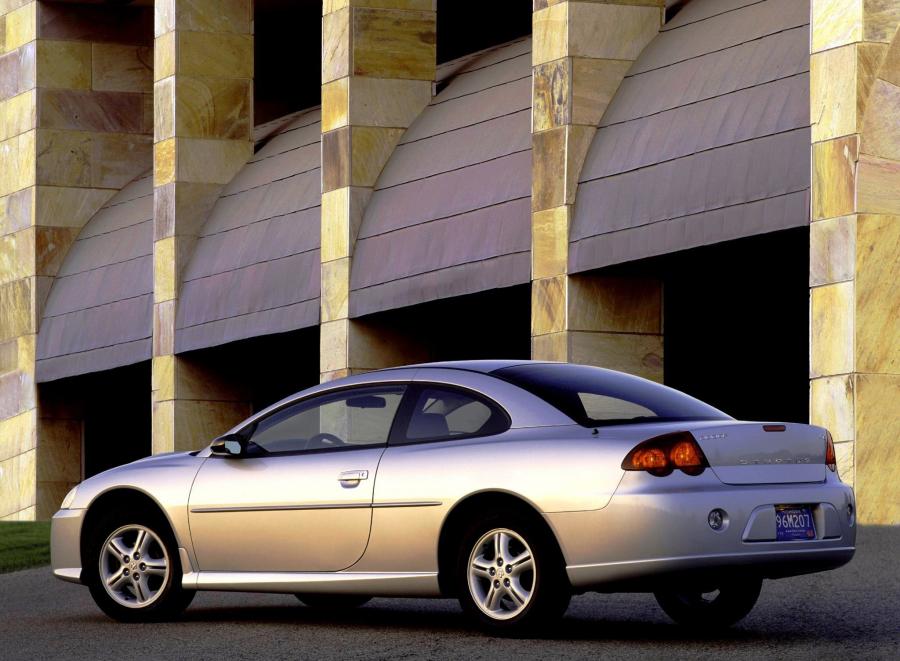  Dodge Stratus Coupe 2004 года  (фото 2 из 2)